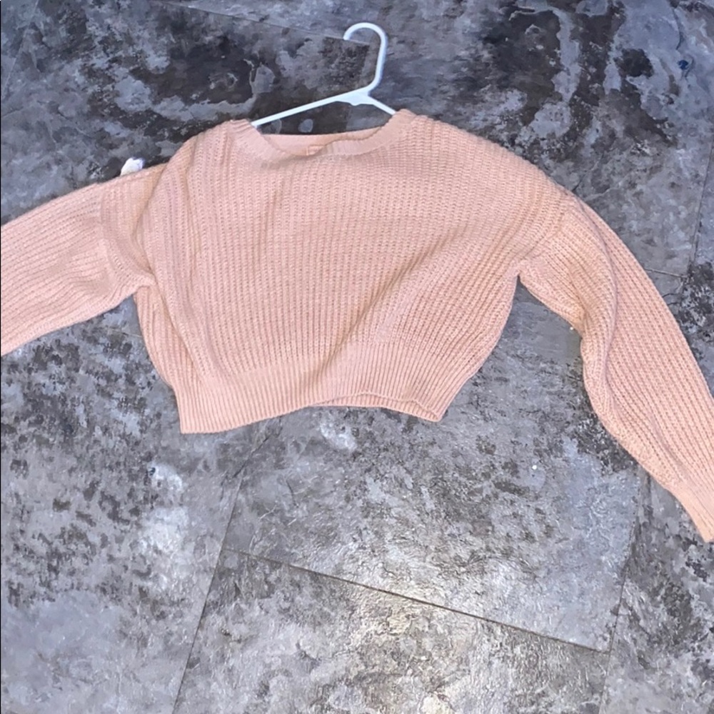 Urban outfitters blush cropped sweater
